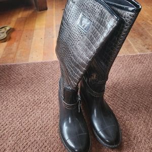 Women's dress boots